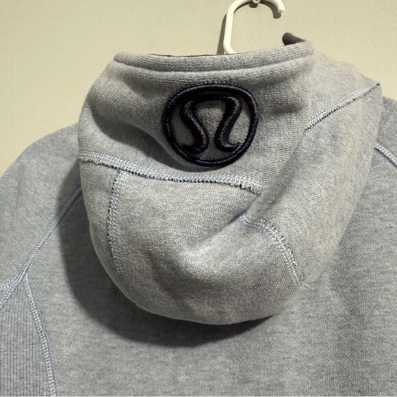 Lululemon light blue scuba jacket size 4 - Picture 5 of 8